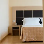 Hotel Diana