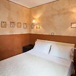 Diana Hotel