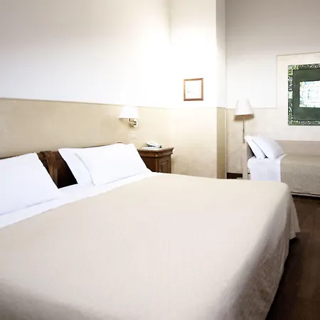 Hotel Diana