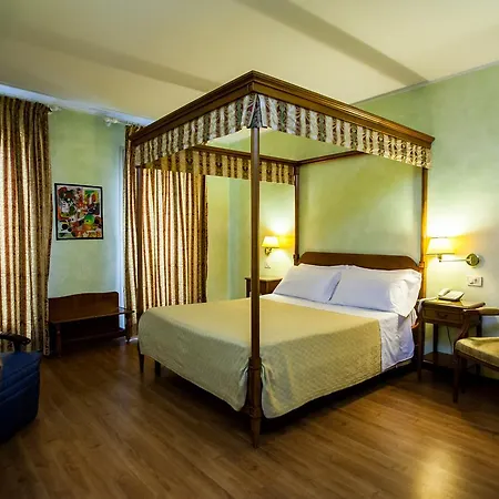 Diana Hotel